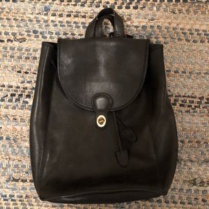 Vintage Authentic Coach Black Leather Backpack 🌹